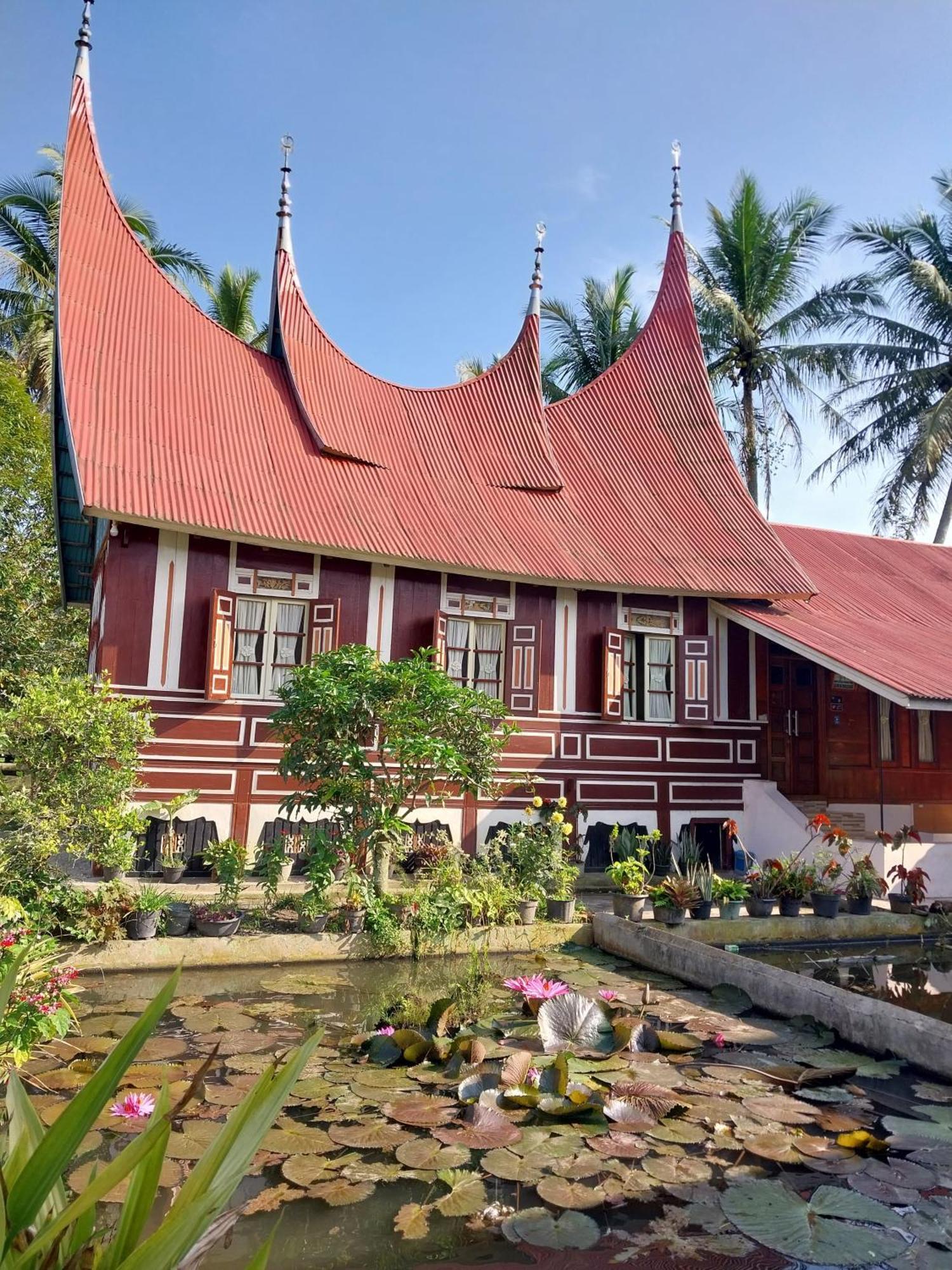 Rumah Gadang Tokama, Simarasok Baso Exterior foto